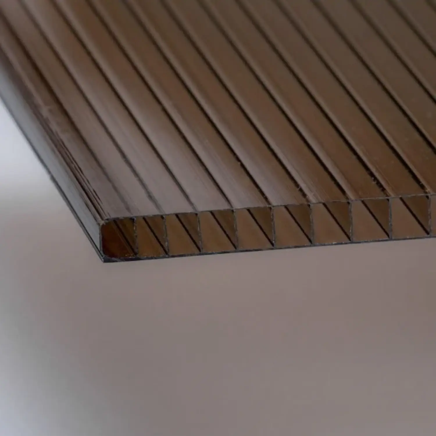Hohlkammerplatte 8 mm Bronze – PolyPiù UV-Schutz 1500 g/m²